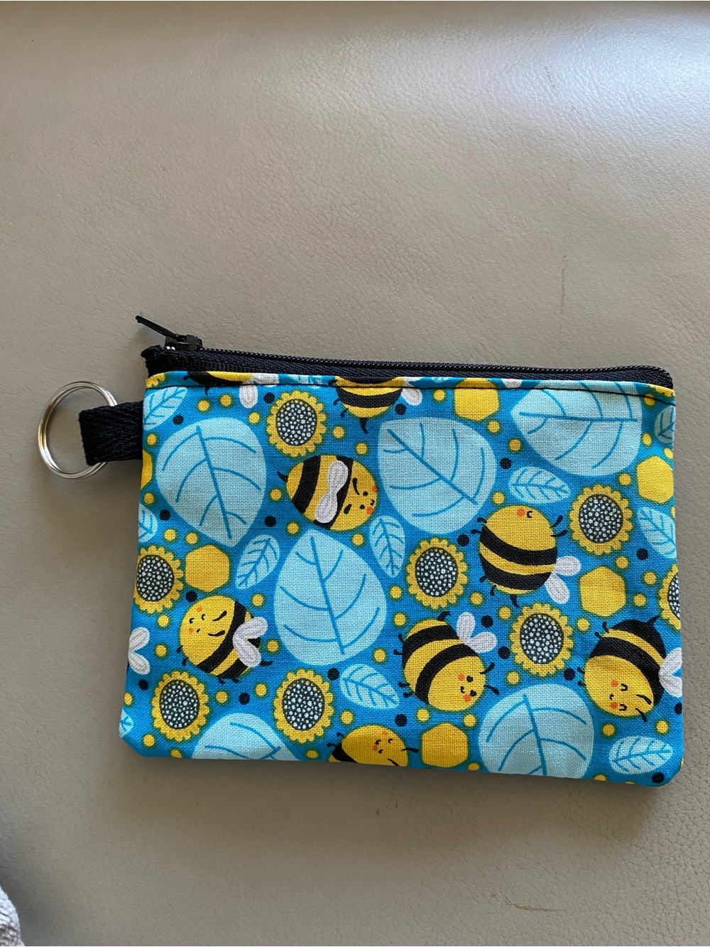 Bee zippered coin accessory pouch with keyring
